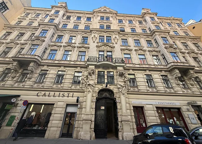 Center * Viena
